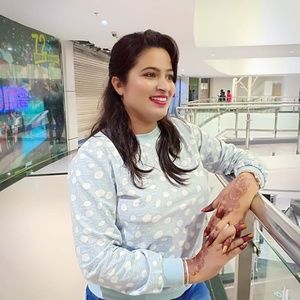 Meet your Posher, Sandhya